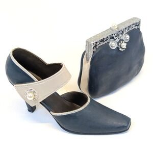 The Ophelia Fashion Shoe Premier 1999 Edition Navy & Cream Mini Figurine Set